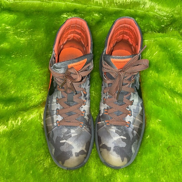 Nike Hyperdunk Camo - Picture 2 of 8